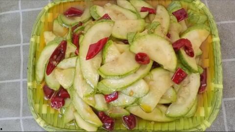 专业吃瓜30年,揭秘娱乐圈幕后真相